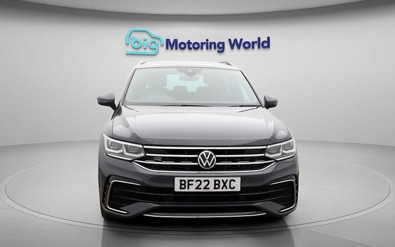 Used VW Tiguan R-line 200 HP (147 kW) 2022 Grey SUV