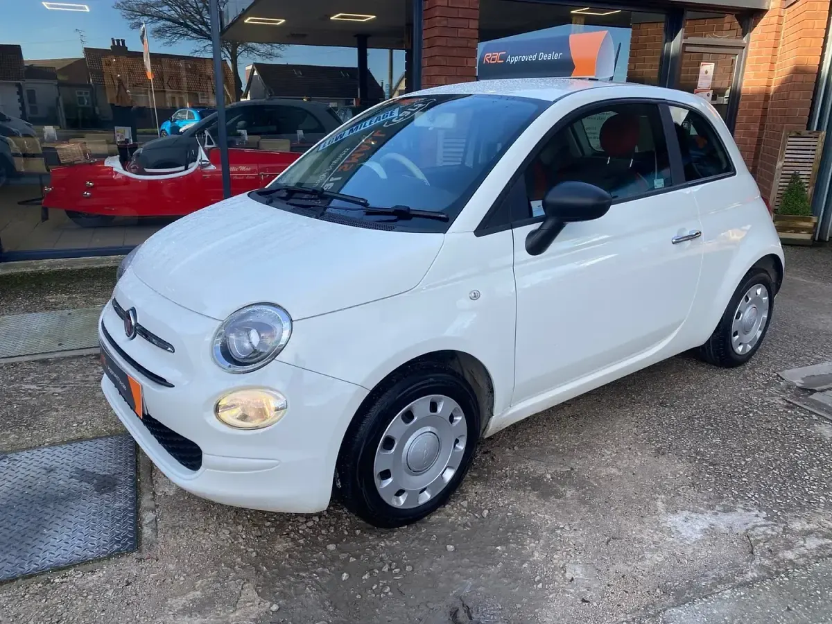 Usado Fiat 500 Pop 69 CV (50 kW) 2015 Blanco Utilitario