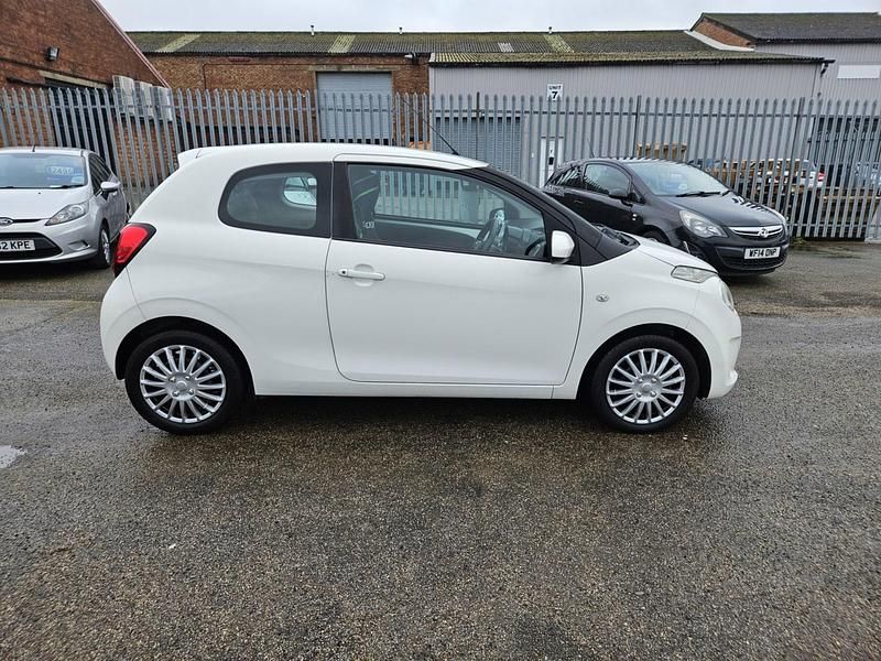 Usado Citroën C1 Feel 68 HP (50 kW) 2015 Branco Citadino