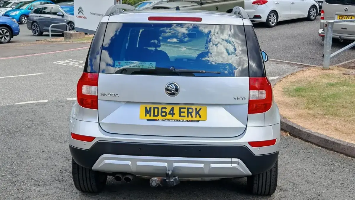Used Skoda Yeti SE 110 HP (80 kW) 2015 Silver SUV