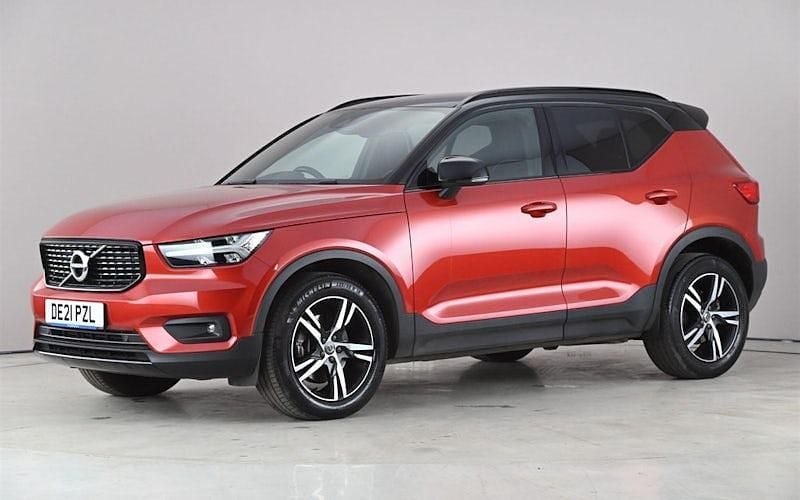Usado Volvo XC40 R-Design 197 CV (144 kW) 2021 Rojo SUV