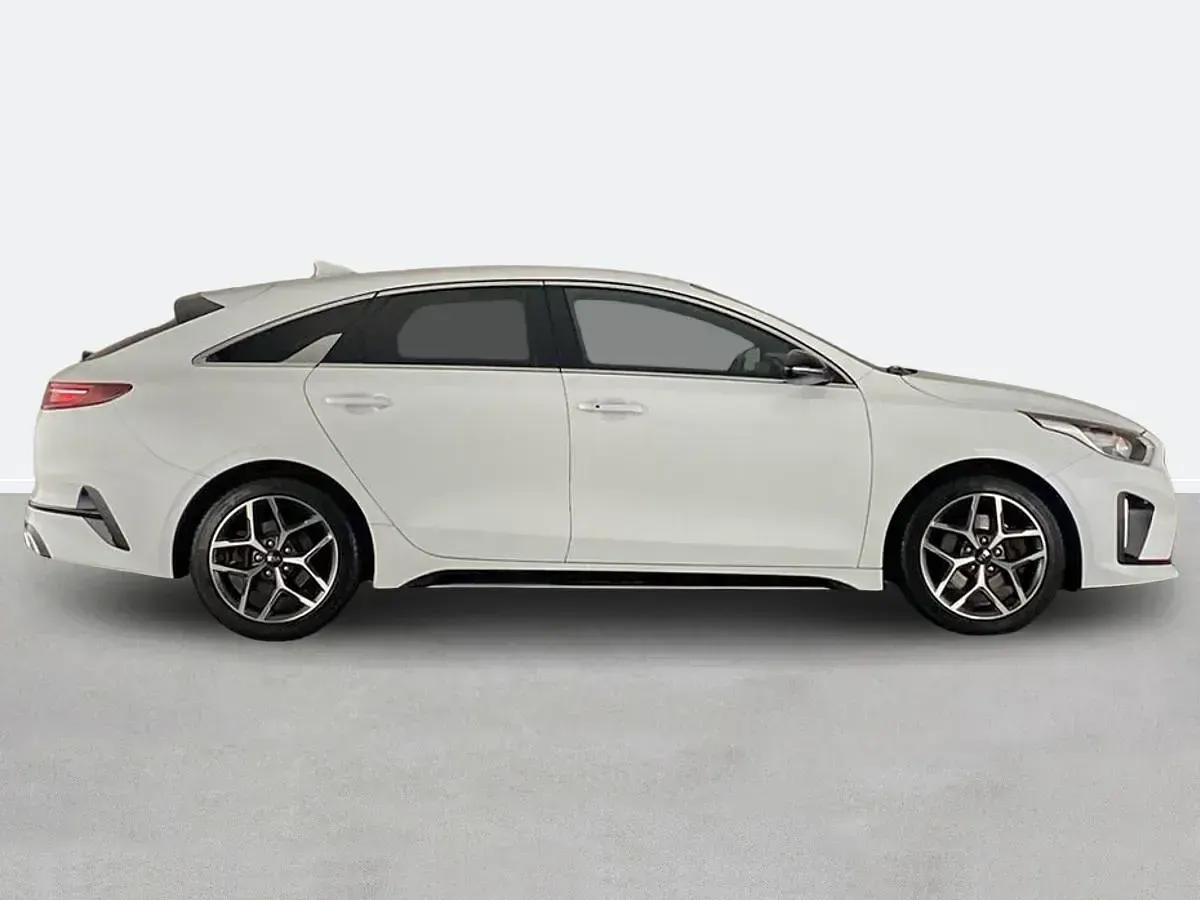 Used Kia ProCeed GT-Line 158 HP (116 kW) 2021 White Estate
