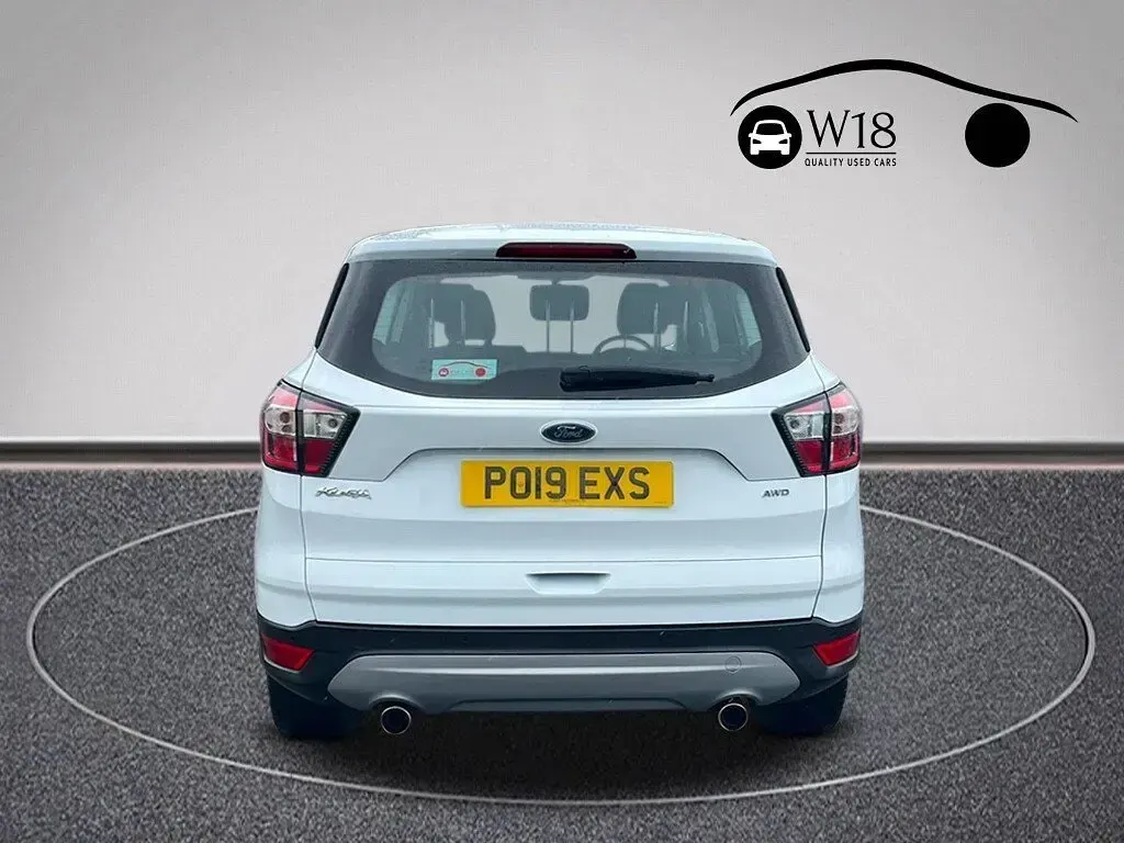 Used Ford Kuga Zetec 150 HP (110 kW) 2019 White SUV