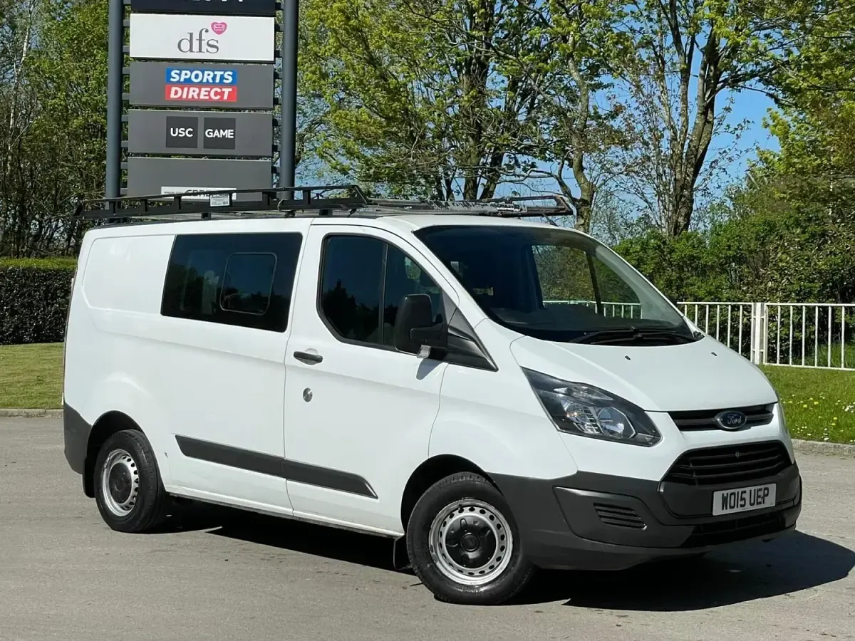 Usado Ford Transit Custom 100 HP (73 kW) 2015 Branco Van