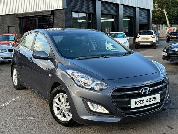 Grey Used 2016 Hyundai i30 SE Hatchback | £7,450 (A bit pricey) - Image 1/4