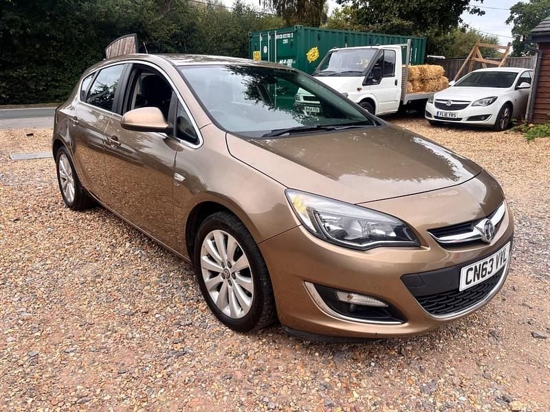 Brown Used 2013 Vauxhall Astra Elite Hatchback | £1,995 (Good price) - Image 1/4