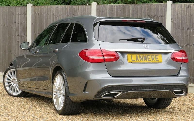 Used Mercedes C200 AMG line 136 HP (100 kW) 2017 Selenite grey Estate