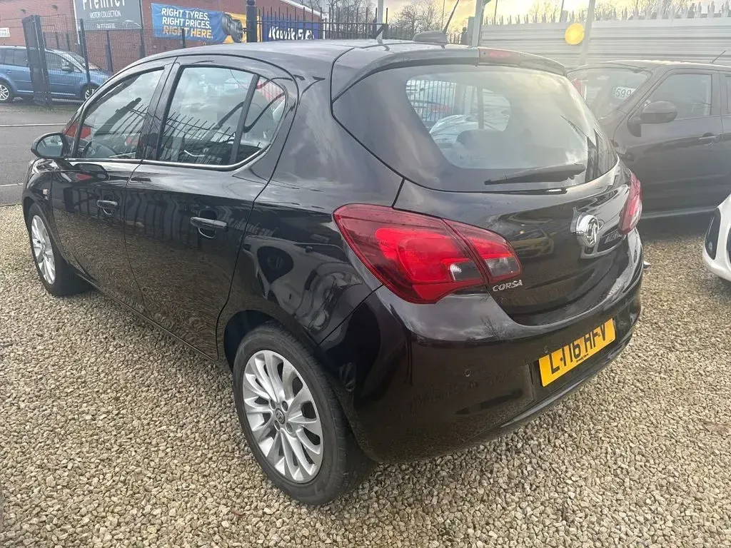 Used Vauxhall Corsa 90 HP (66 kW) 2016 Black Hatchback