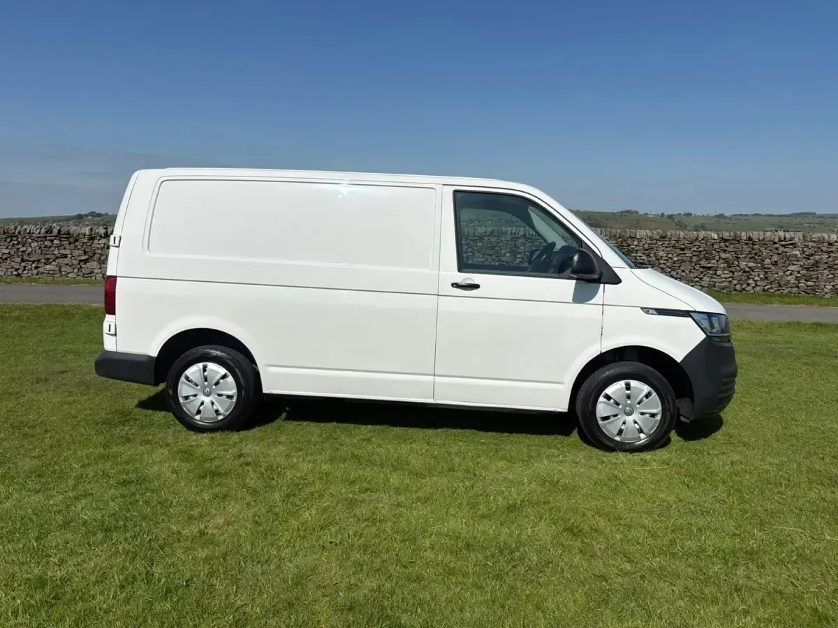Usado VW Transporter Startline 2023 Branco Van