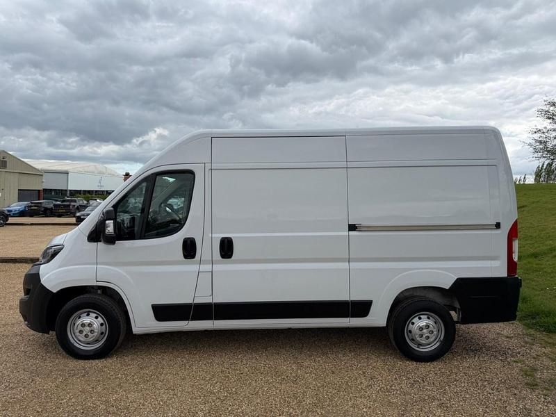 Second-hand Peugeot Boxer S 140 CP (102 kW) 2022 Alb Van