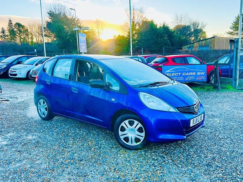 Begagnad Honda Jazz S 90 HK (66 kW) 2011 Blå Halvkombi