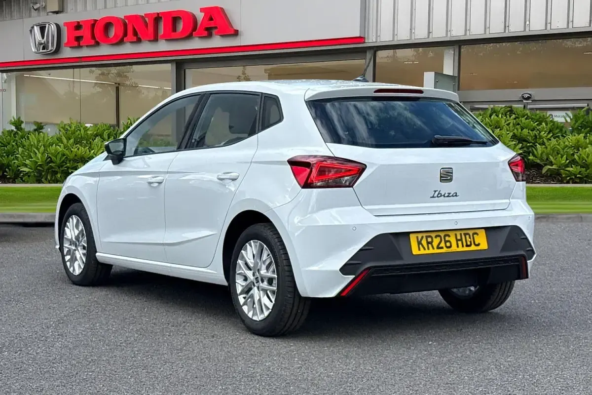Ny Seat Ibiza SE Technology 115 HK (84 kW) 2026 Vit Halvkombi