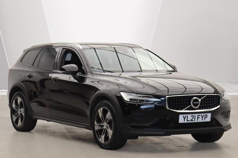 Used 2021 Volvo V60 Estate | £23,995 (Fair price) - Image 1/1