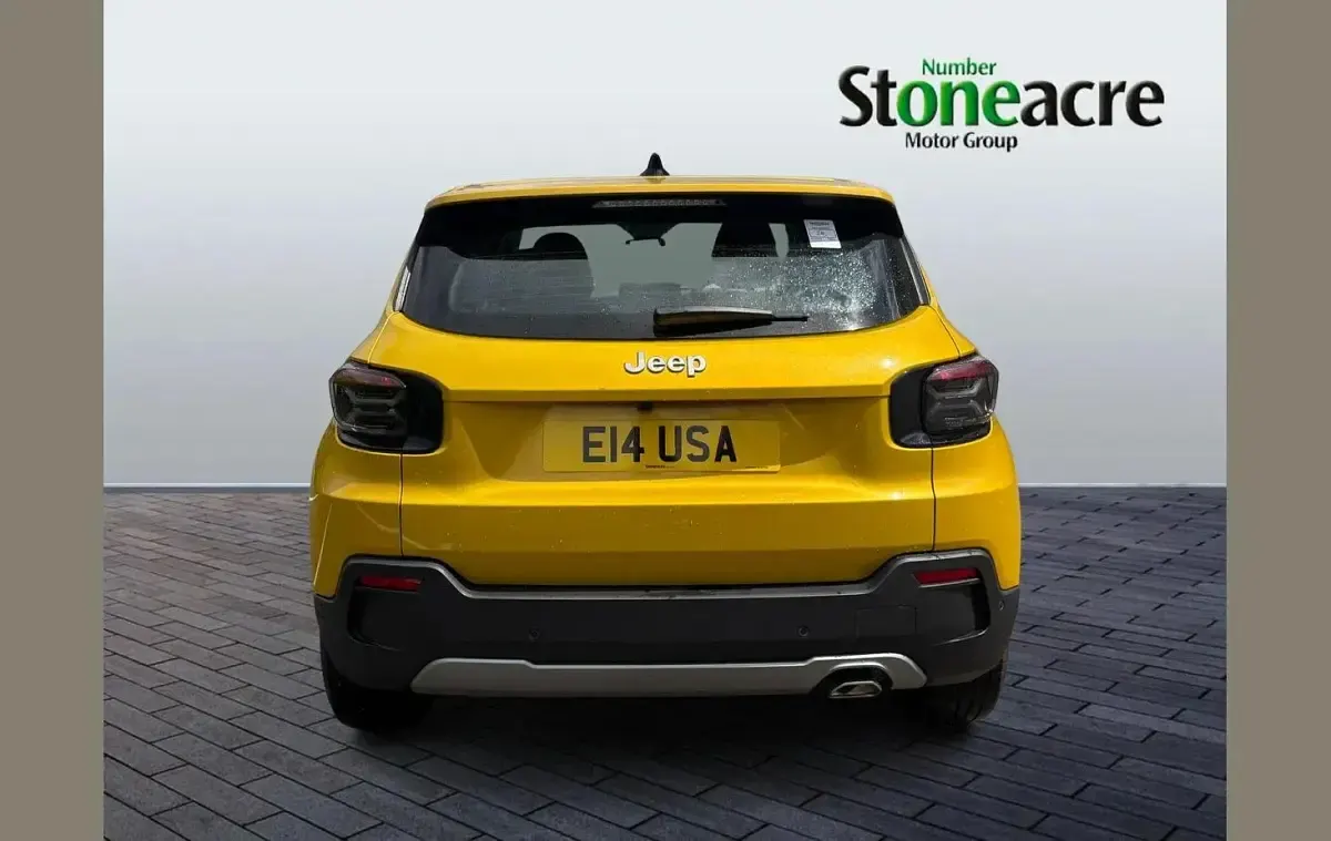 Used Jeep Avenger Altitude 100 HP (73 kW) 2024 Yellow SUV