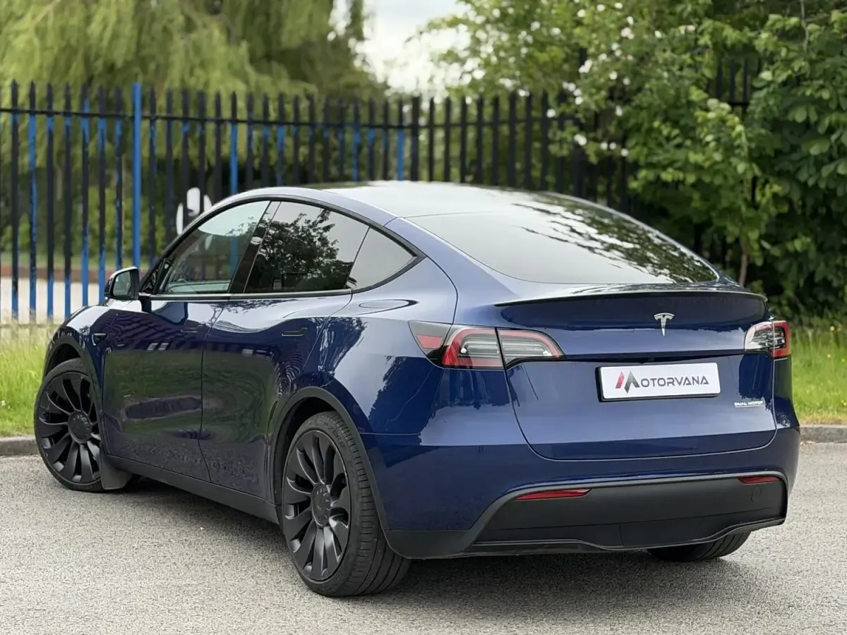 Used Tesla Model Y Performance 392 kW (534 HP) 2023 Blue SUV