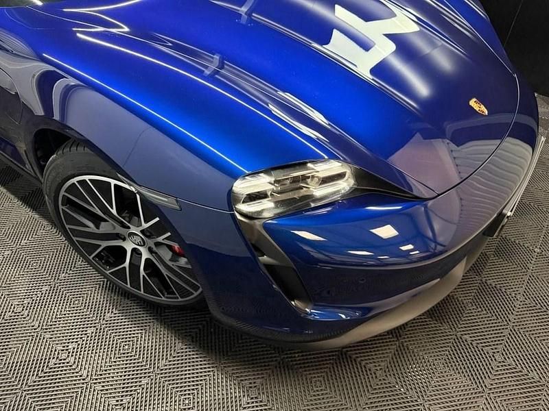 Used Porsche Taycan Performance Package 11 kW (15 HP) 2021 Blue Sedan