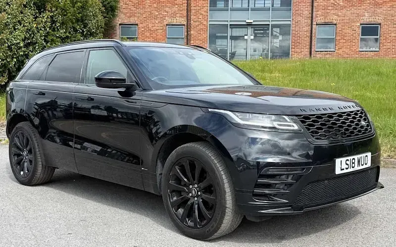 Usado Land Rover Range Rover Velar R-Dynamic 241 HP (177 kW) 2020 SUV