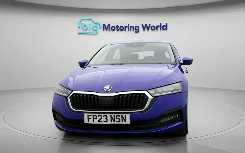 Used Skoda Octavia SE 110 HP (80 kW) 2023 Blue Hatchback