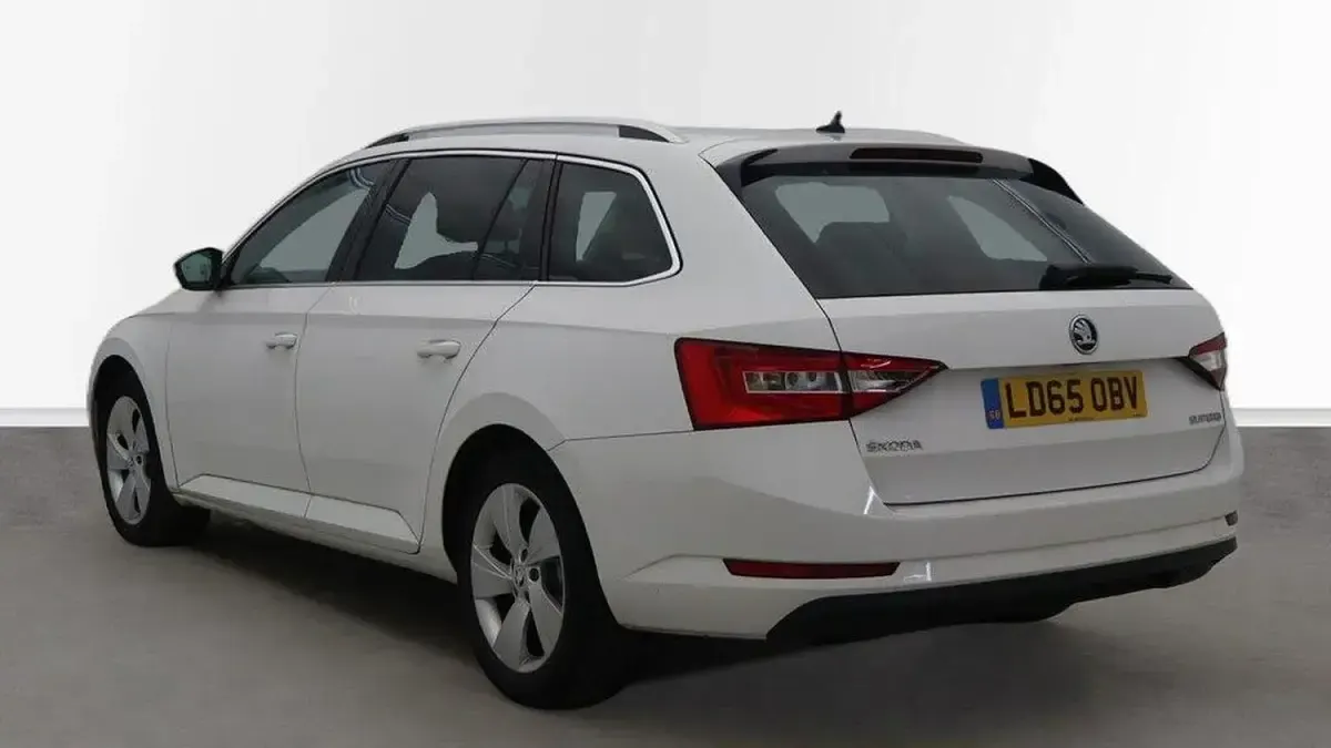 Used Skoda Superb Business Line 2015 White Estate