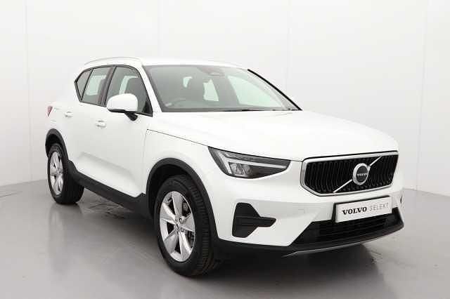 New 2025 Volvo XC40 Core SUV | £28,995 (Fair price) - Image 1/3
