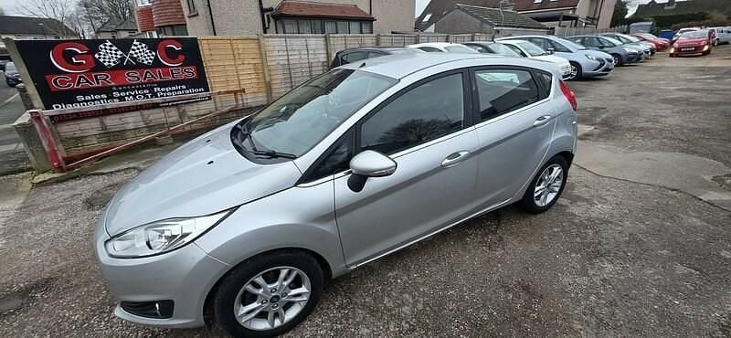 Used Ford Fiesta Zetec 2015 Silver Hatchback