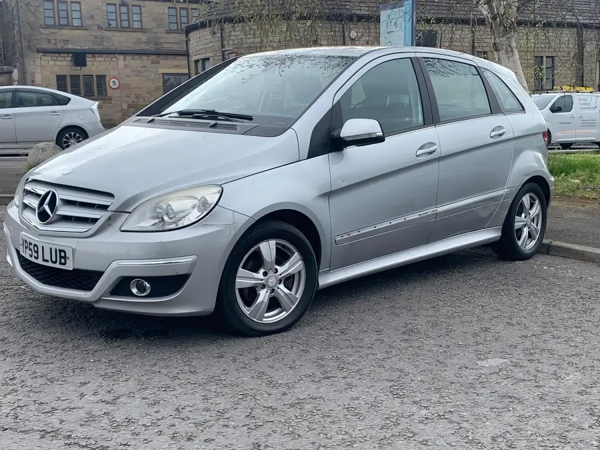 Used Mercedes B180 SE 2009 Silver MPV