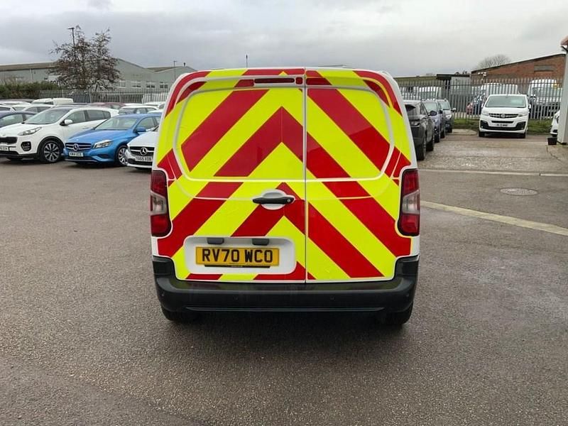 Used Peugeot Partner 2020 White MPV