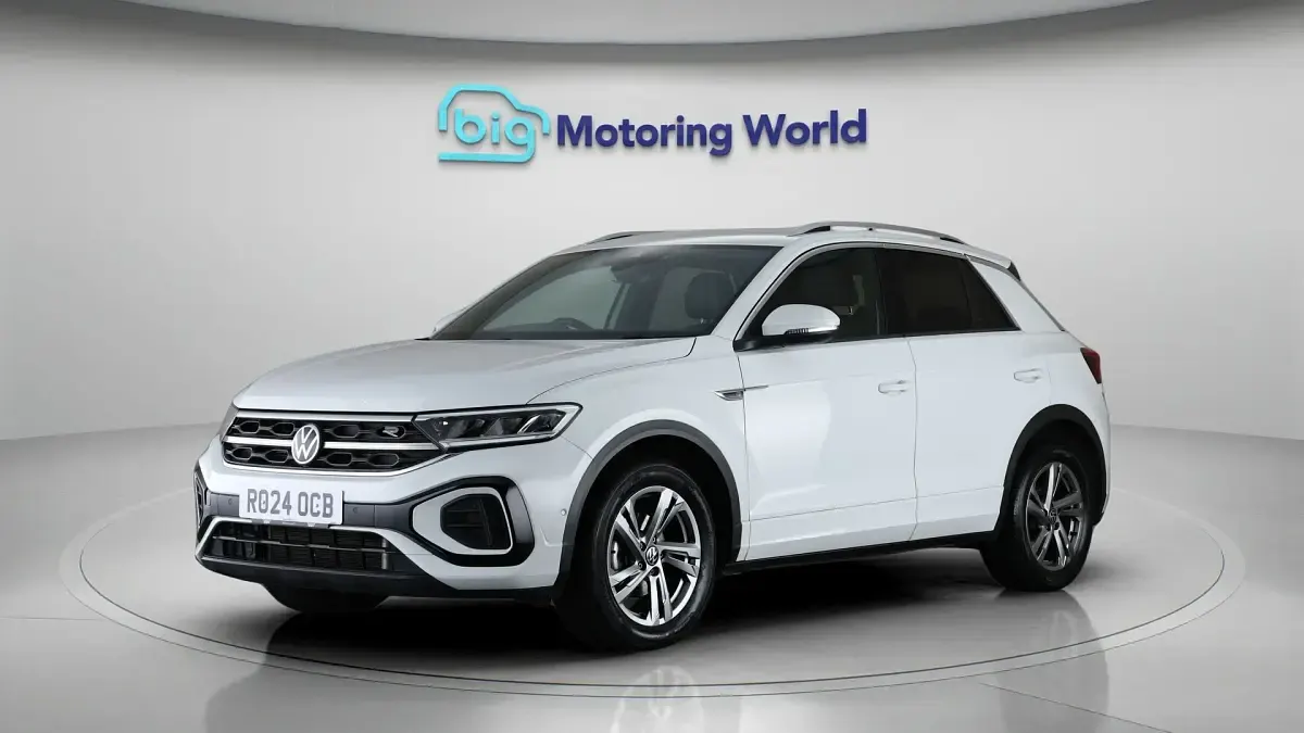 Used VW T-Roc R-line 150 HP (110 kW) 2024 White SUV