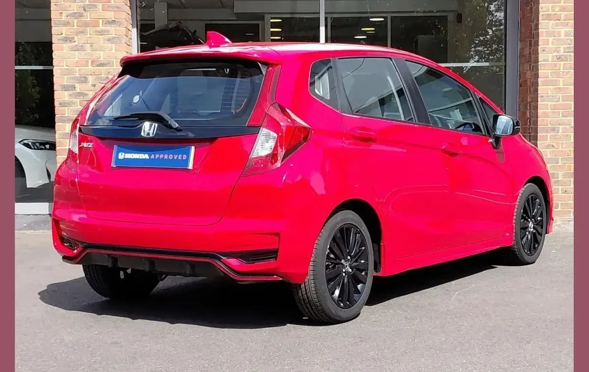Used Honda Jazz Sport 130 HP (95 kW) 2019 Milano red Hatchback