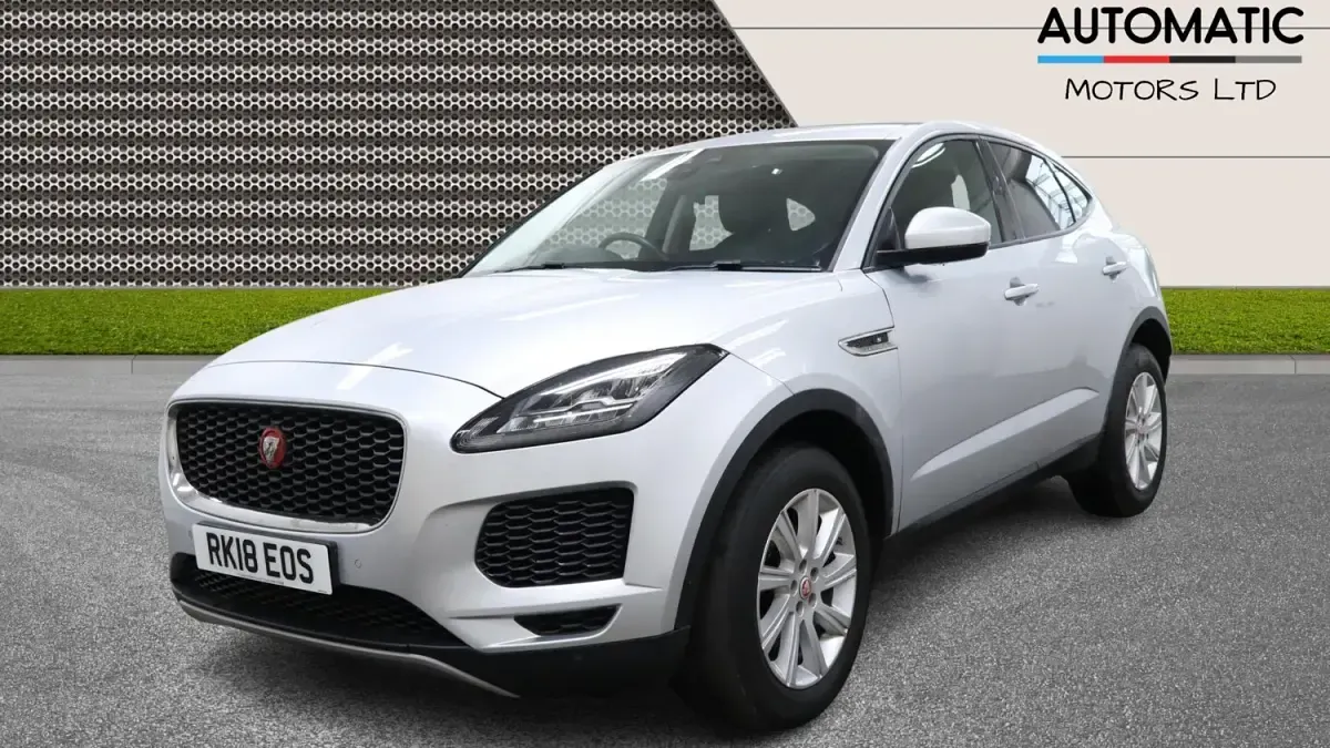 Używany Jaguar E-Pace S 180 KM (132 kW) 2018 Srebrny SUV
