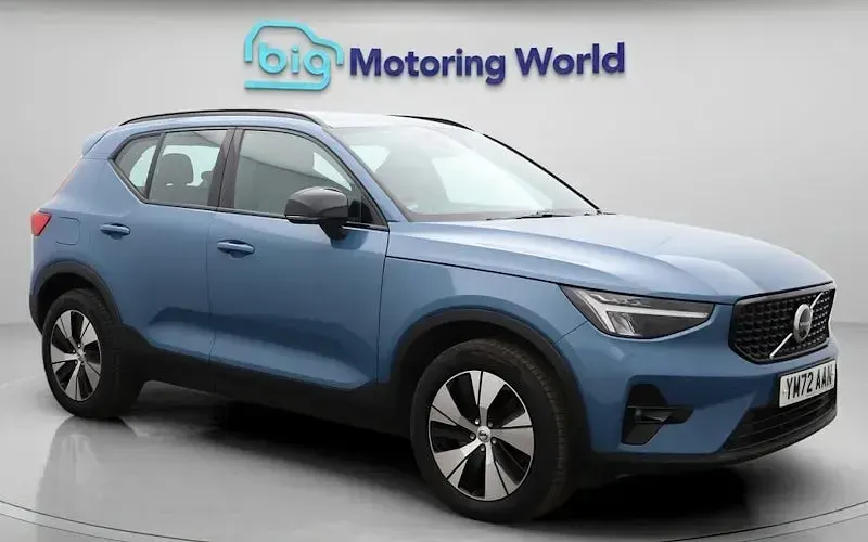Begagnad Volvo XC40 Plus 211 HK (155 kW) 2023 SUV