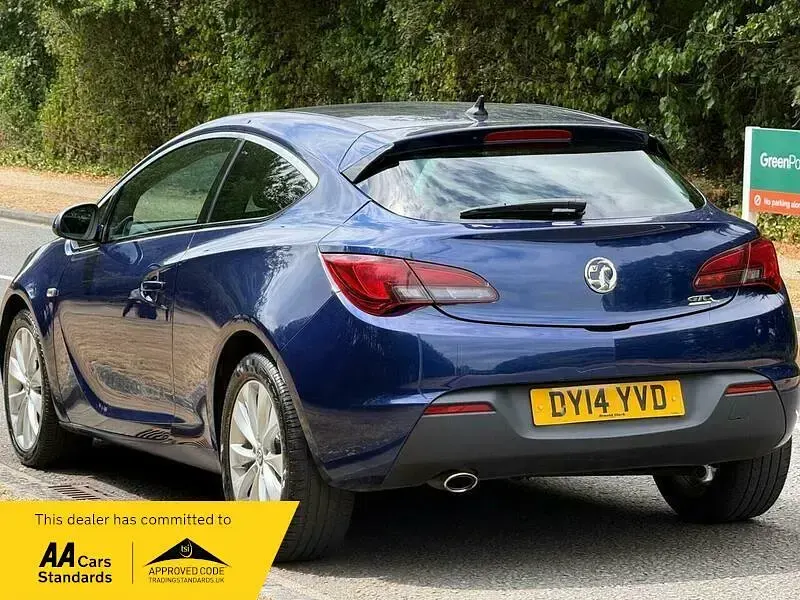 Used Vauxhall Astra GTC SRi 2014 Blue Hatchback