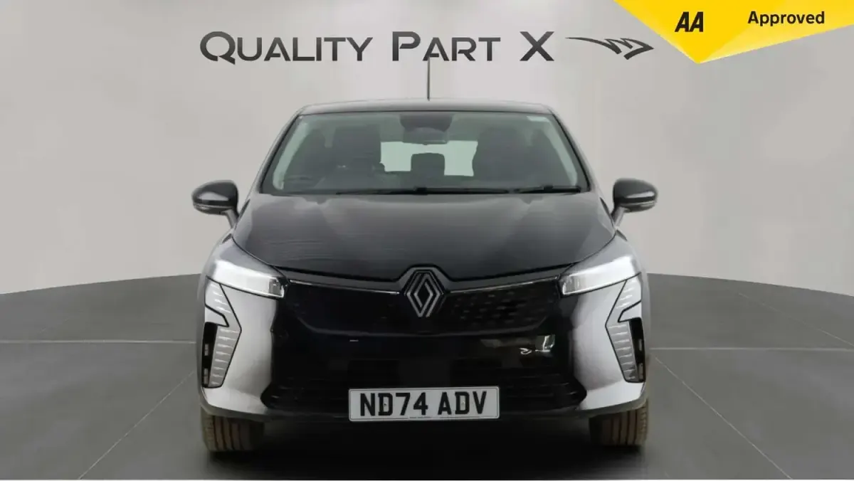 Used Renault Clio V Evolution 145 HP (106 kW) 2024 Black Hatchback