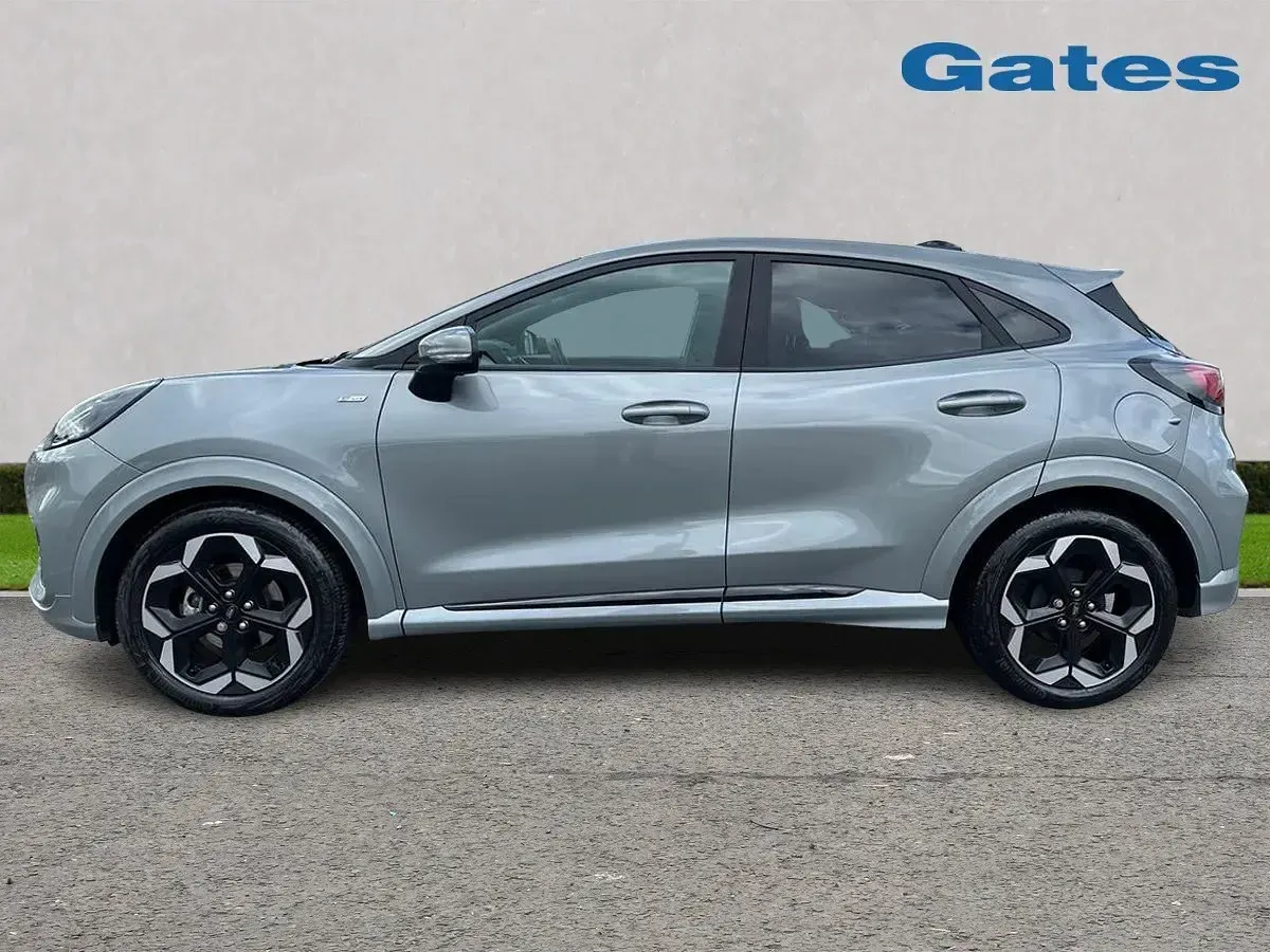 Second-hand Ford Puma ST-Line X 125 CP (91 kW) 2025 Argintiu SUV