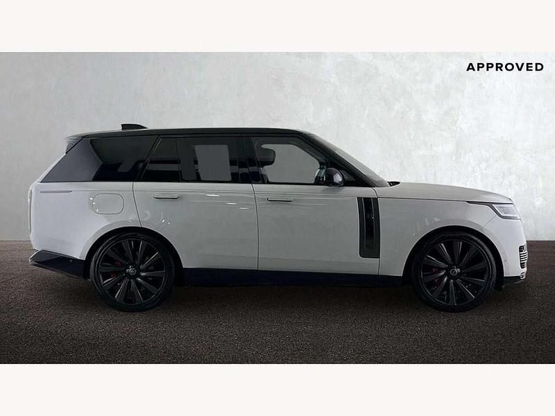 Used Land Rover Range Rover 530 HP (389 kW) 2022 Grey SUV