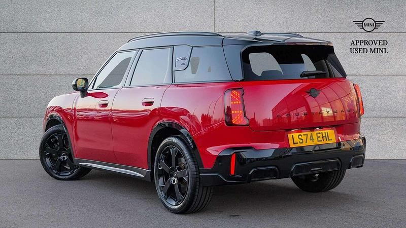 Used Mini Countryman 215 HP (158 kW) 2024 Red SUV