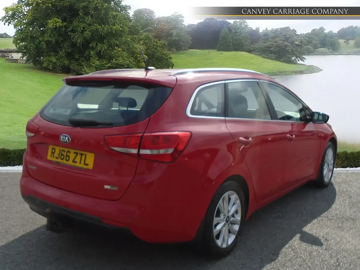 Used Kia Ceed Sportswagon 136 HP (100 kW) 2017 Red Estate