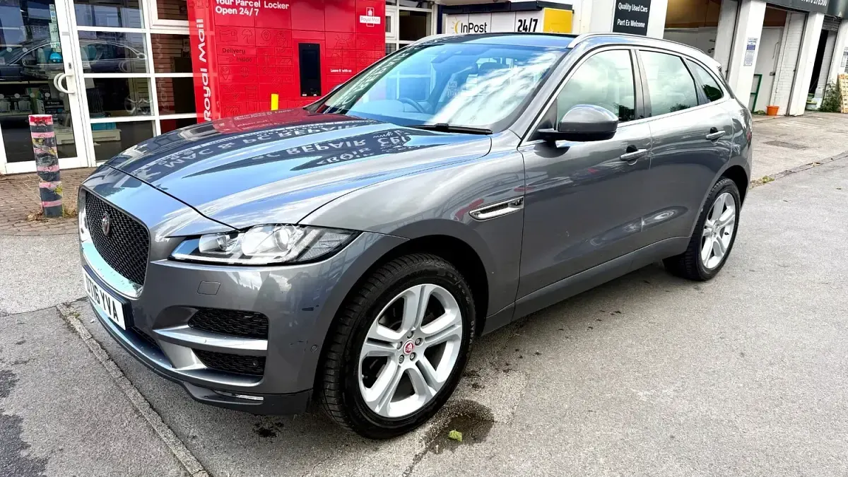 Used Jaguar F-Pace Portfolio 180 HP (132 kW) 2016 Grey SUV