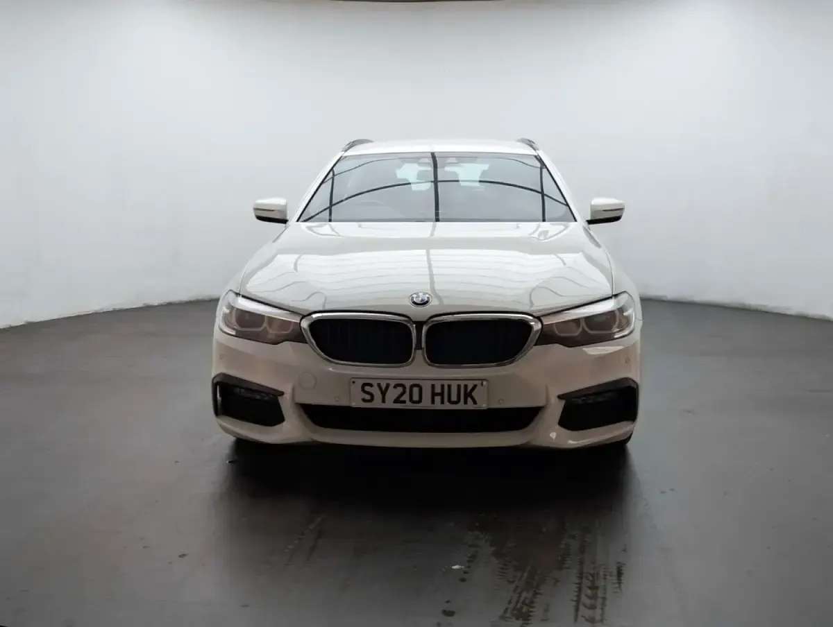 Used BMW 520 M Sport 2020 White Estate