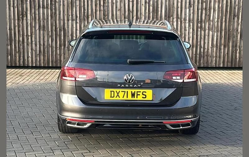 Used VW Passat R-line 147 HP (108 kW) 2021 Grey Estate
