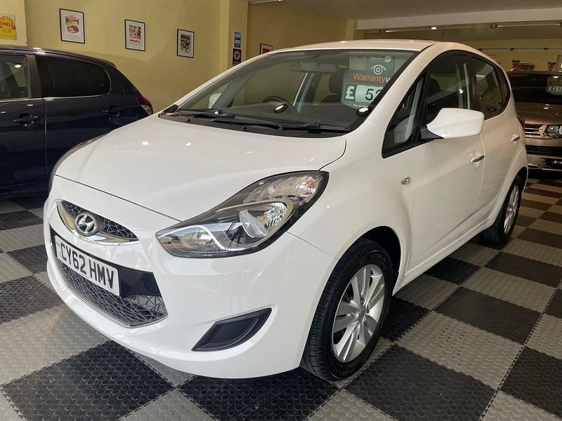 Used Hyundai ix20 Active 90 HP (66 kW) 2012 White Hatchback