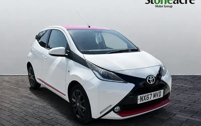 Used Toyota Aygo x-press 69 HP (50 kW) 2017 Hatchback