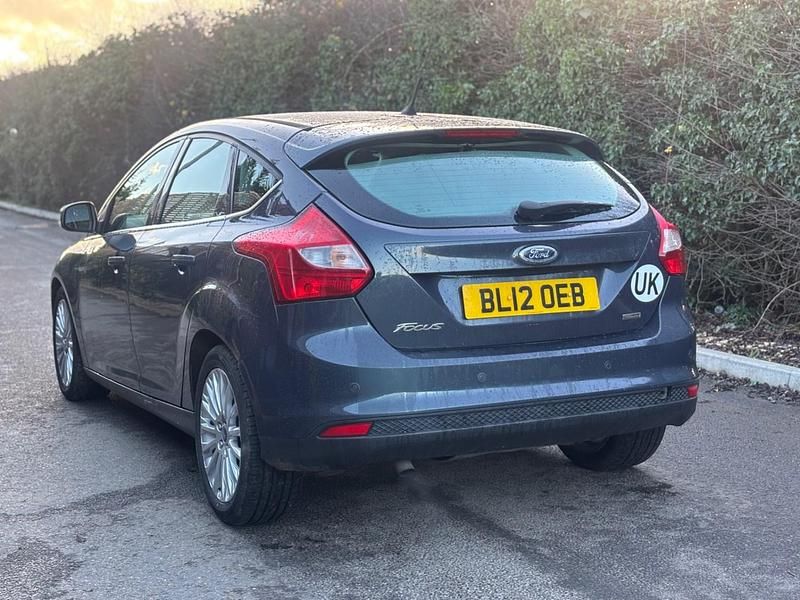 Used Ford Focus Titanium X 115 HP (84 kW) 2012 Grey Hatchback