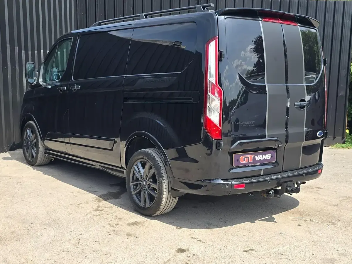Used Ford Transit Custom Sport 185 HP (136 kW) 2021 Black Van