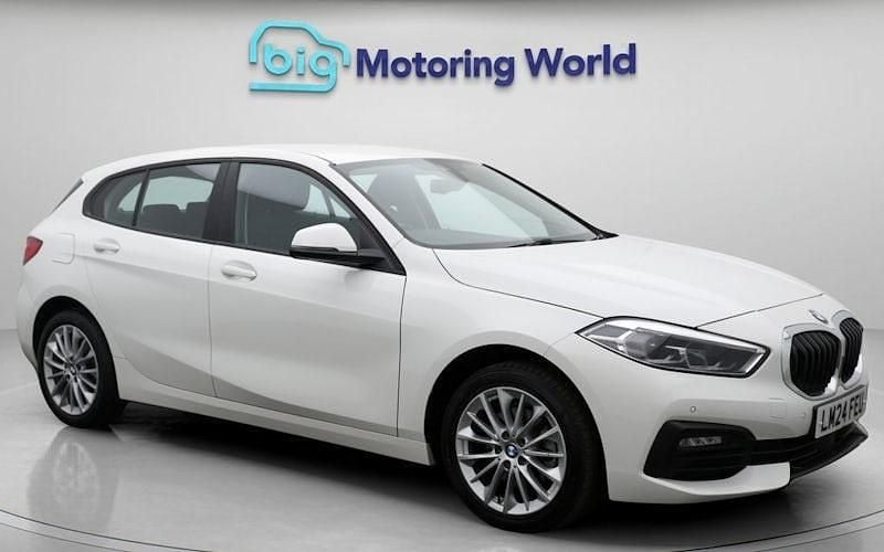 White Used 2024 BMW 118 Hatchback | £18,600 (Good price) - Image 1/4