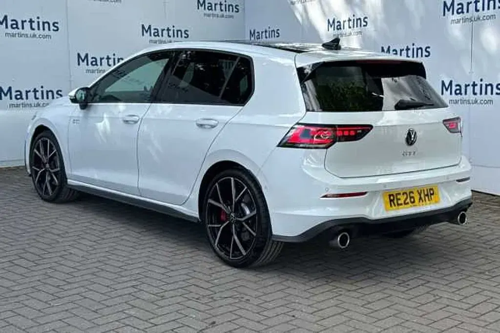 Used VW Golf VIII GTI 265 HP (194 kW) 2026 White Hatchback