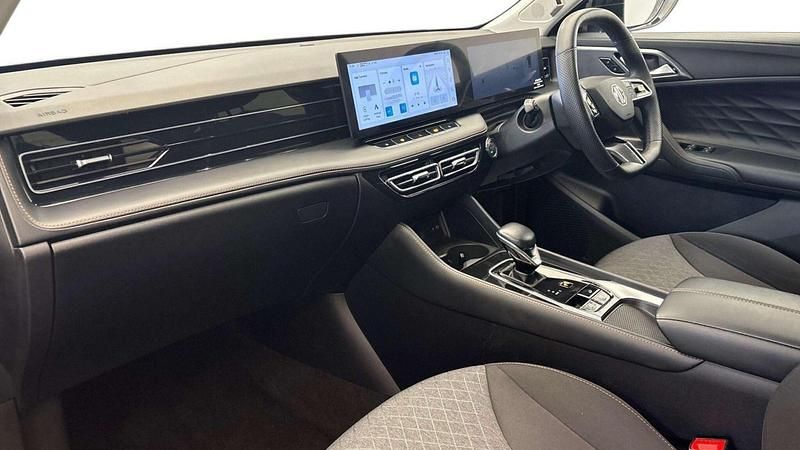 Used MG HS SE 2024 Black SUV