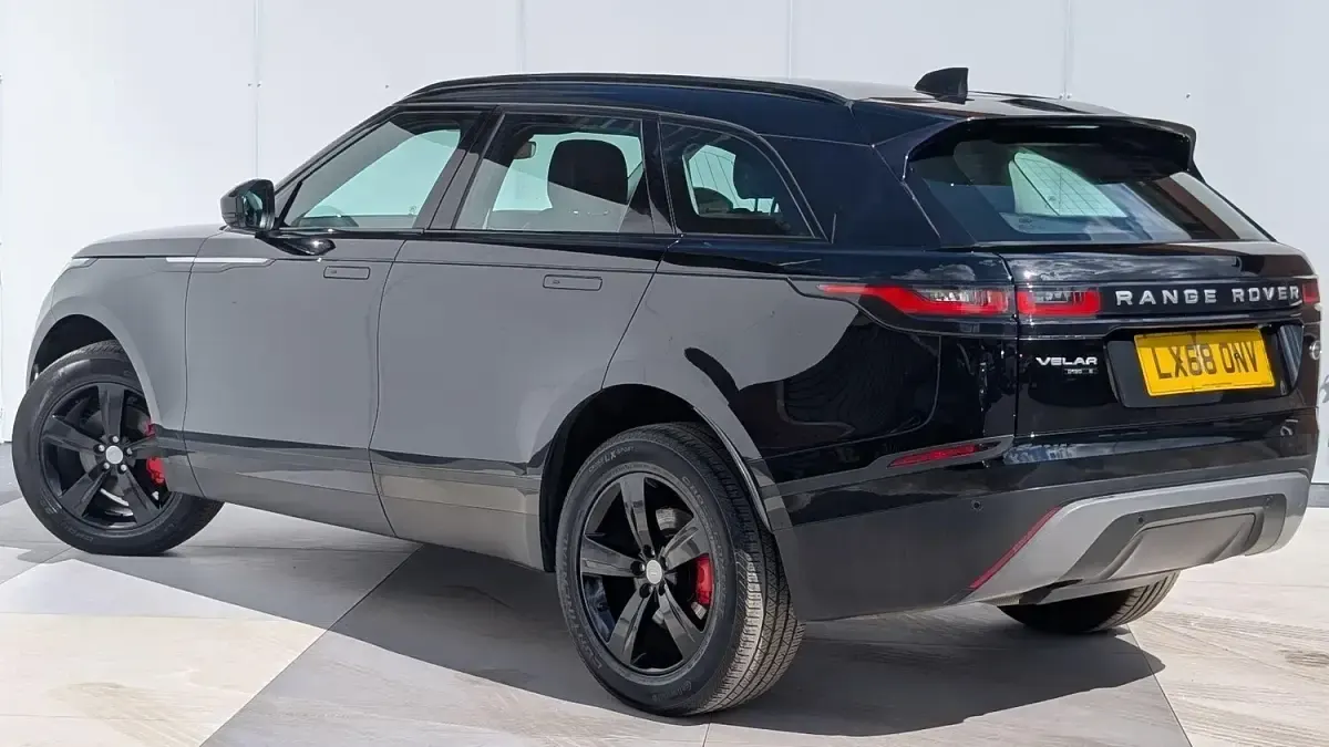 Used Land Rover Range Rover Velar S 180 HP (132 kW) 2018 Black SUV