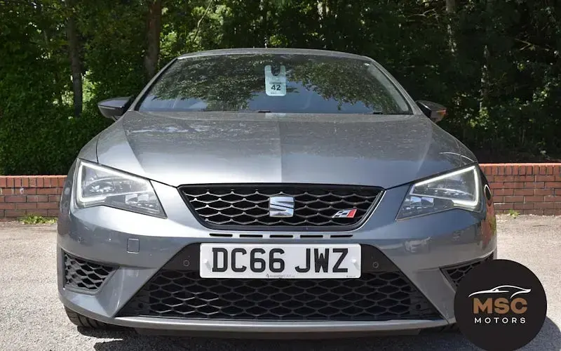 Used Seat Leon CUPRA 290 HP (213 kW) 2016 Grey Hatchback