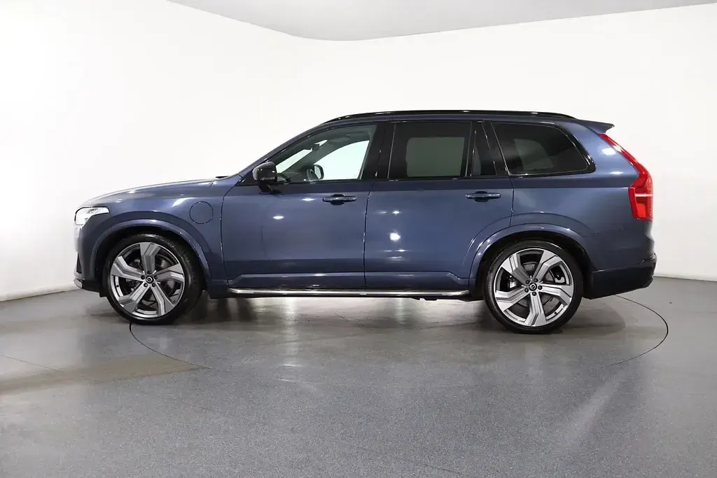Used Volvo XC90 R-Design Pro 386 HP (283 kW) 2021 Blue SUV